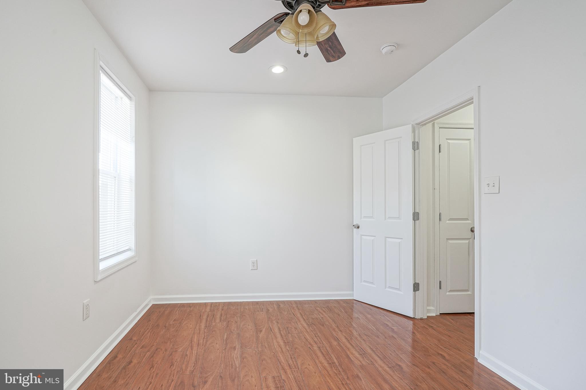 POINT BREEZE - Residential