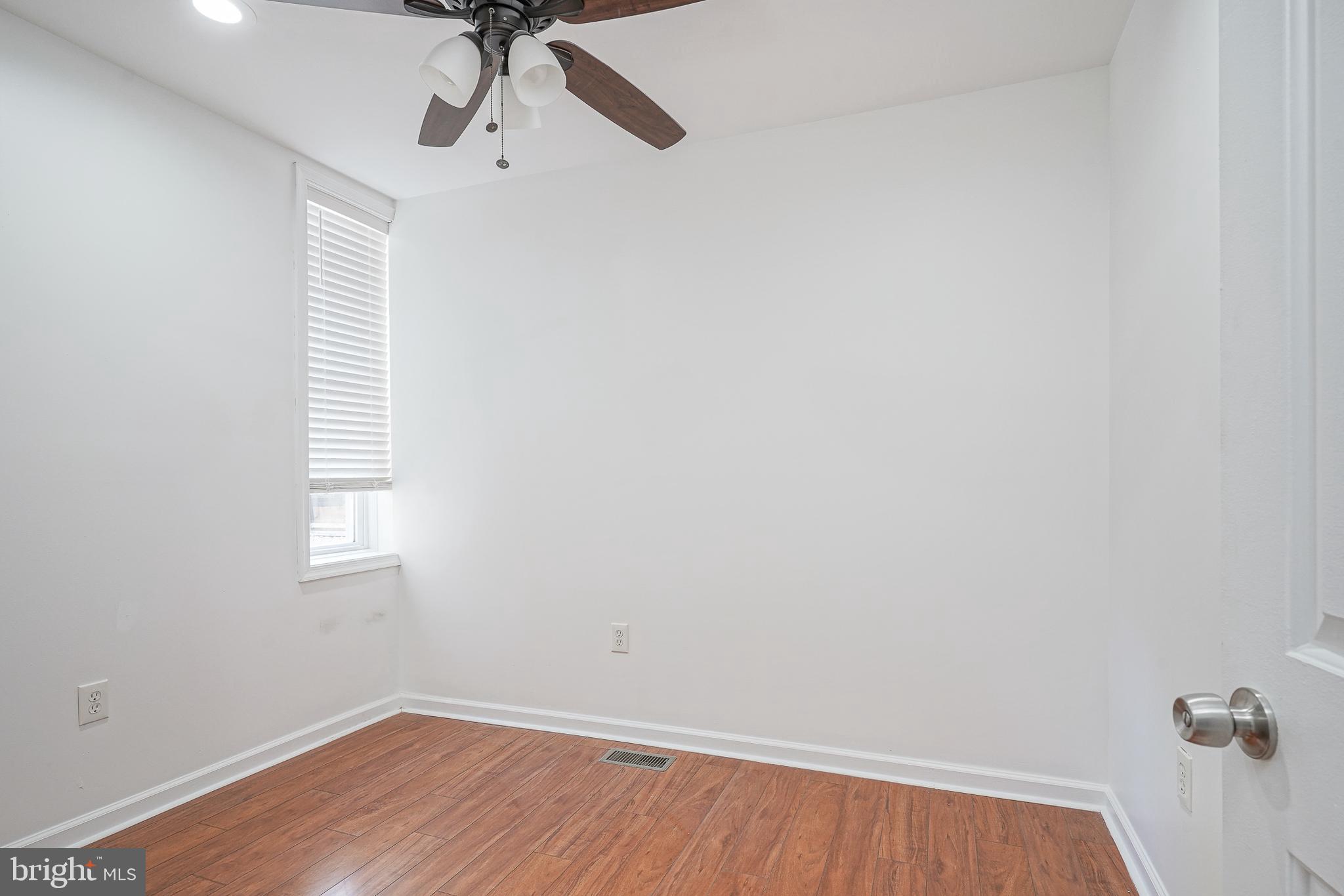 POINT BREEZE - Residential