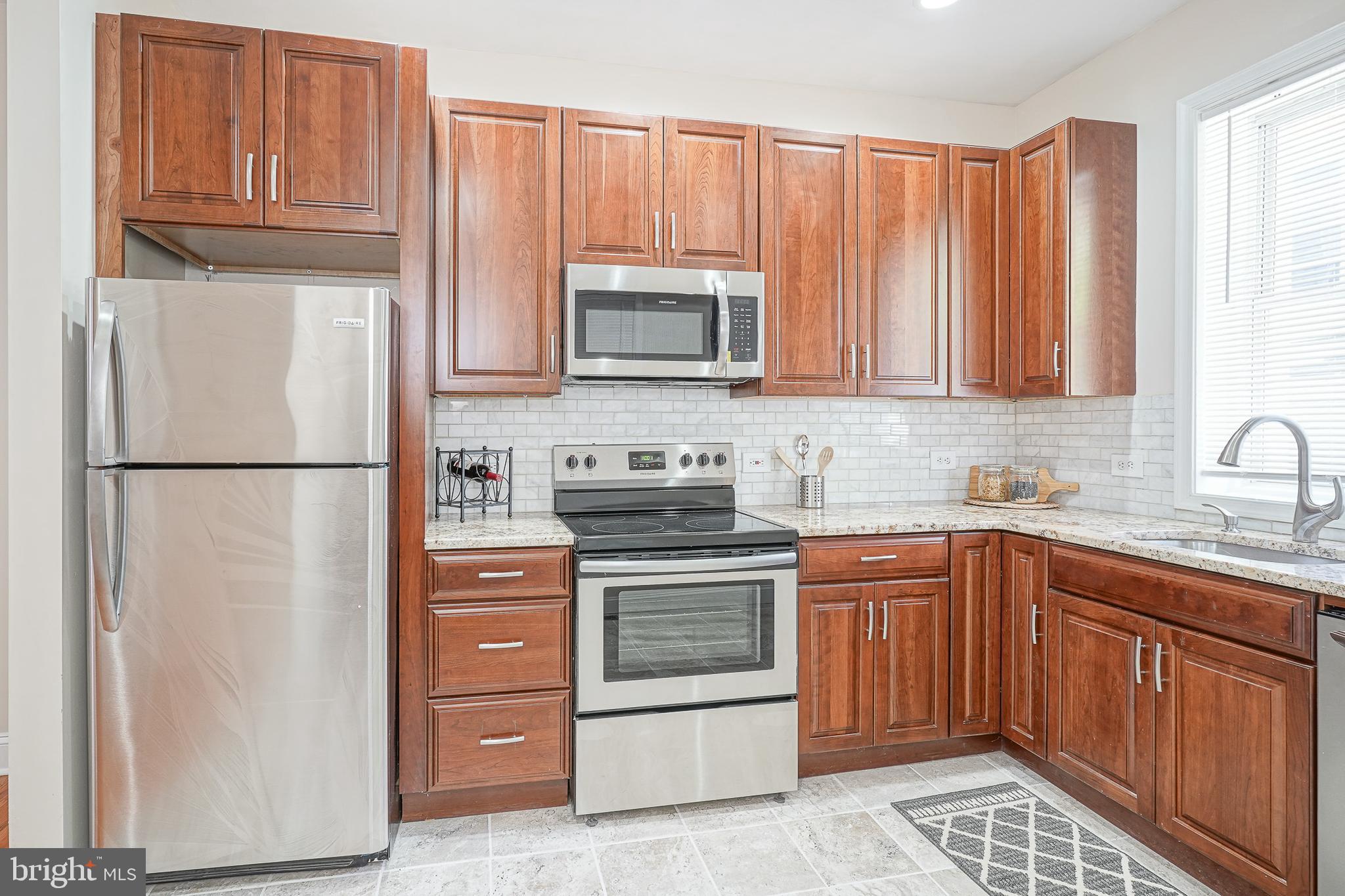 POINT BREEZE - Residential