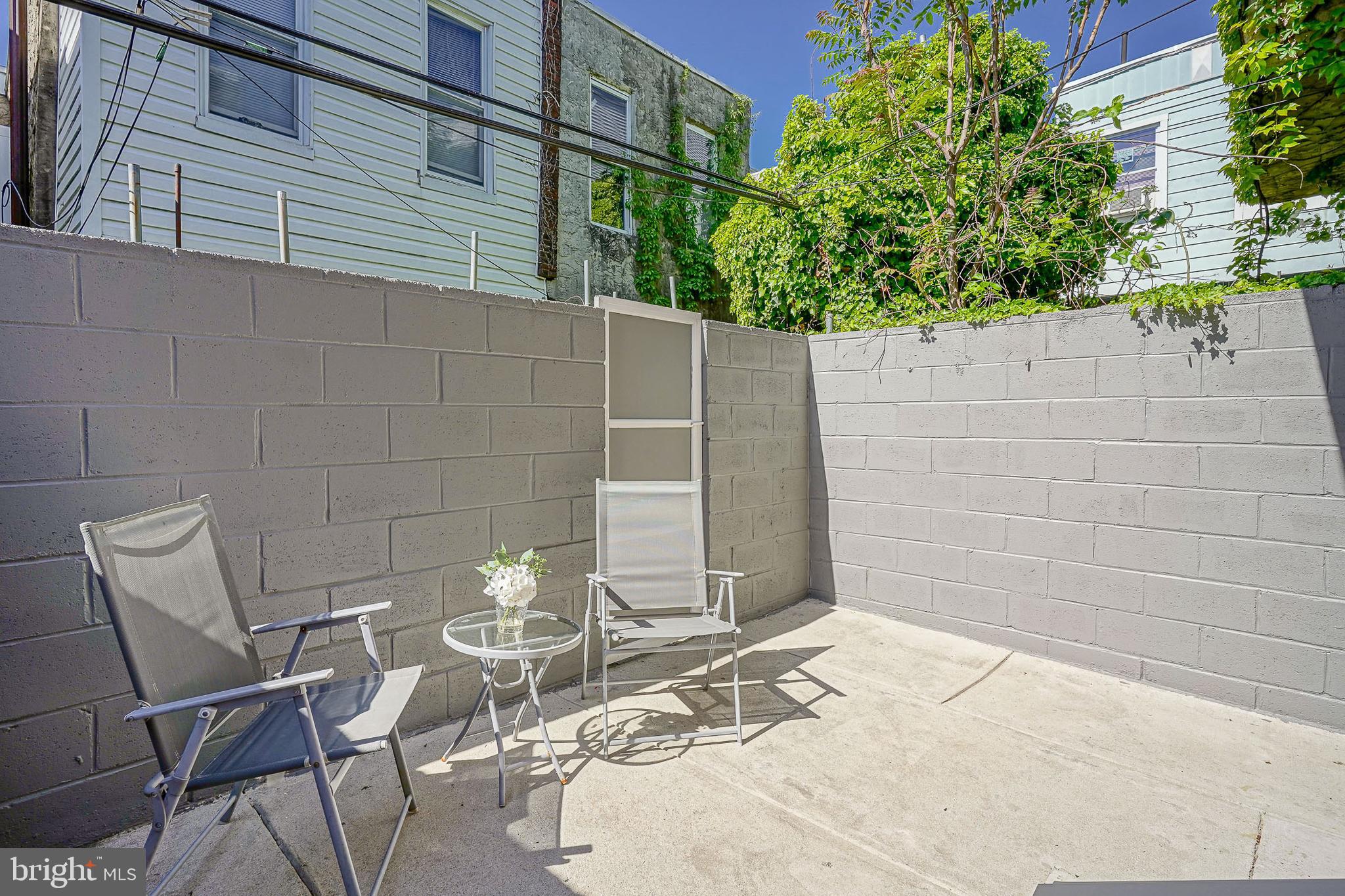 POINT BREEZE - Residential