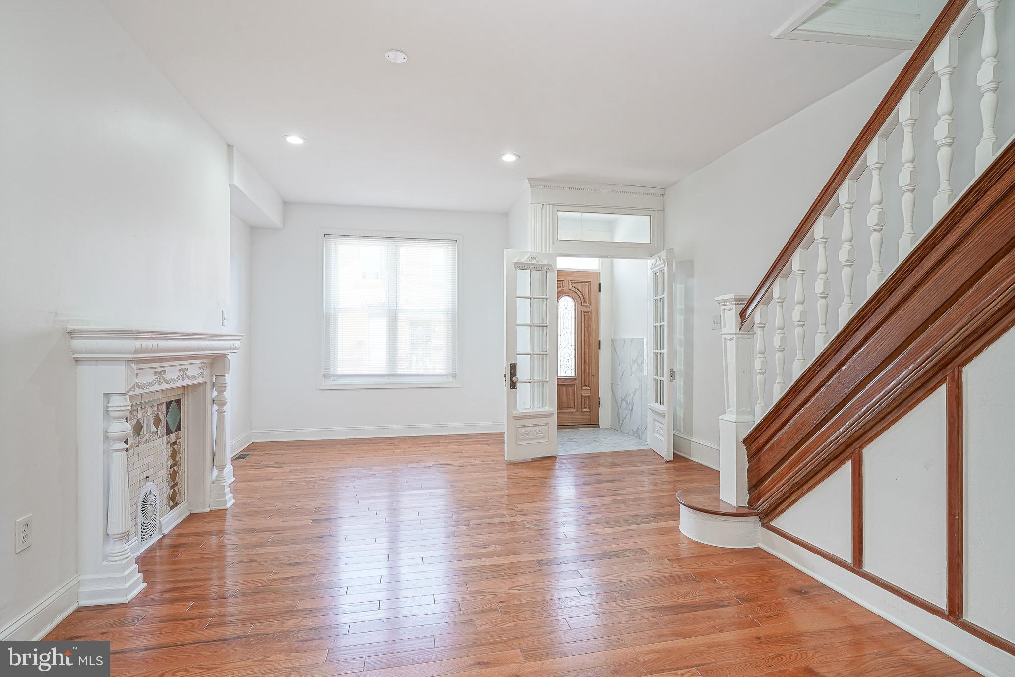 POINT BREEZE - Residential