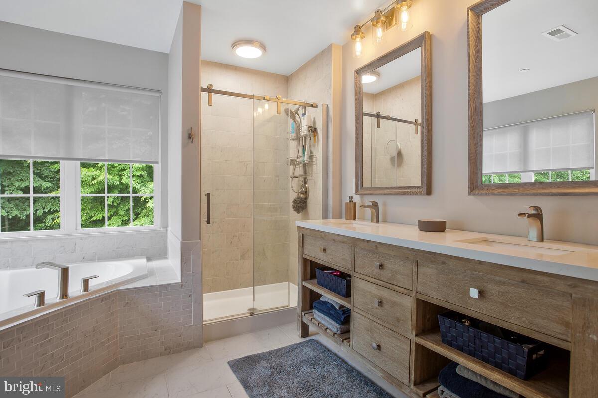 CHAPEL GROVE - Residential