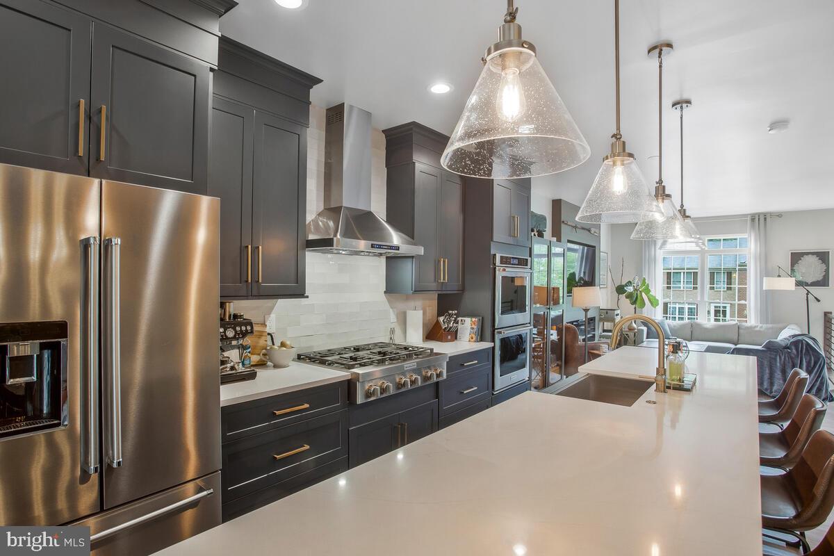 CHAPEL GROVE - Residential