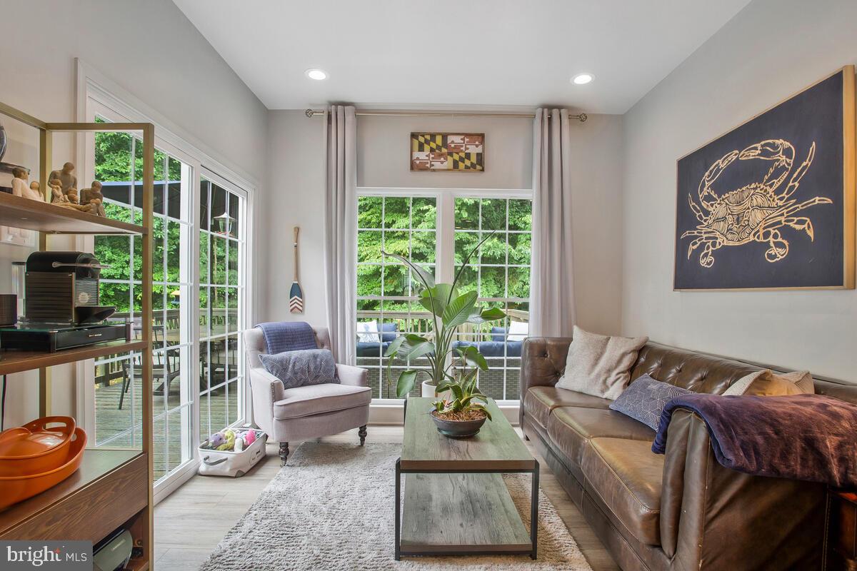 CHAPEL GROVE - Residential