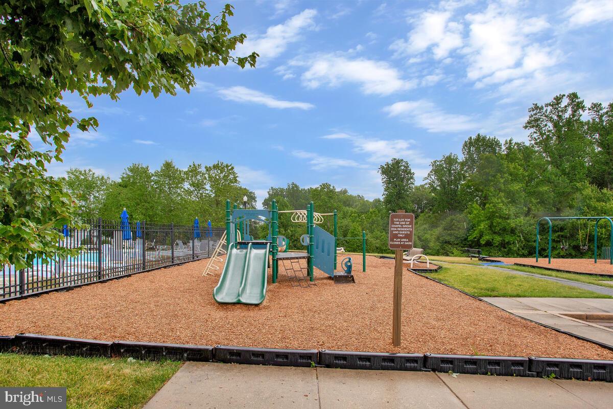 CHAPEL GROVE - Residential