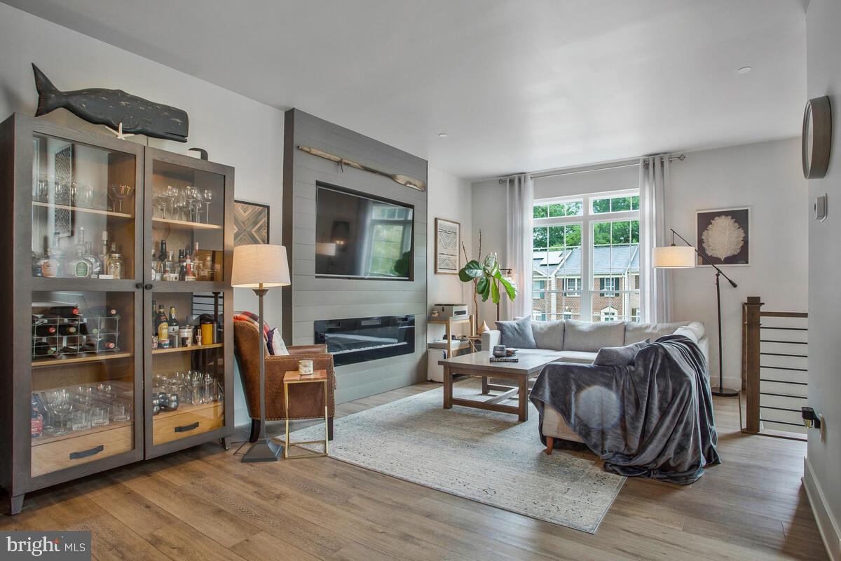 CHAPEL GROVE - Residential