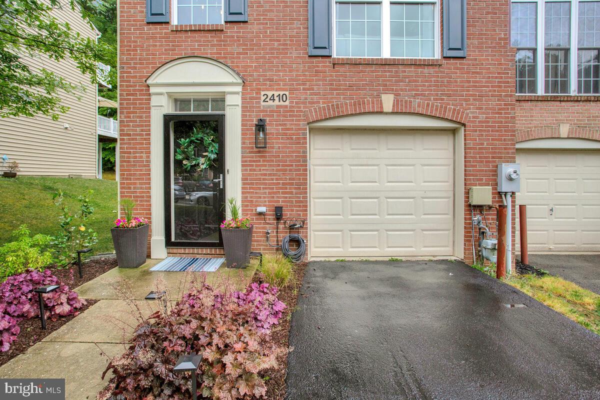 CHAPEL GROVE - Residential