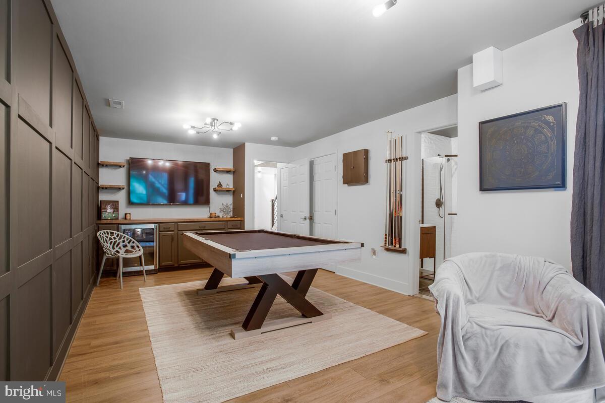 CHAPEL GROVE - Residential