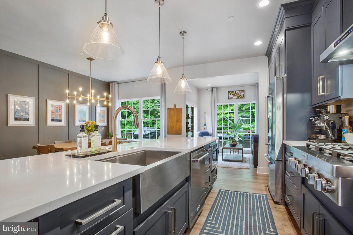 CHAPEL GROVE - Residential