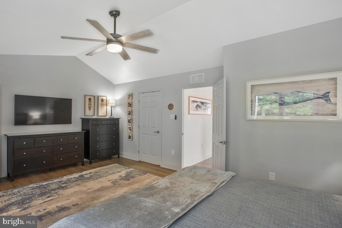 CHAPEL GROVE - Residential