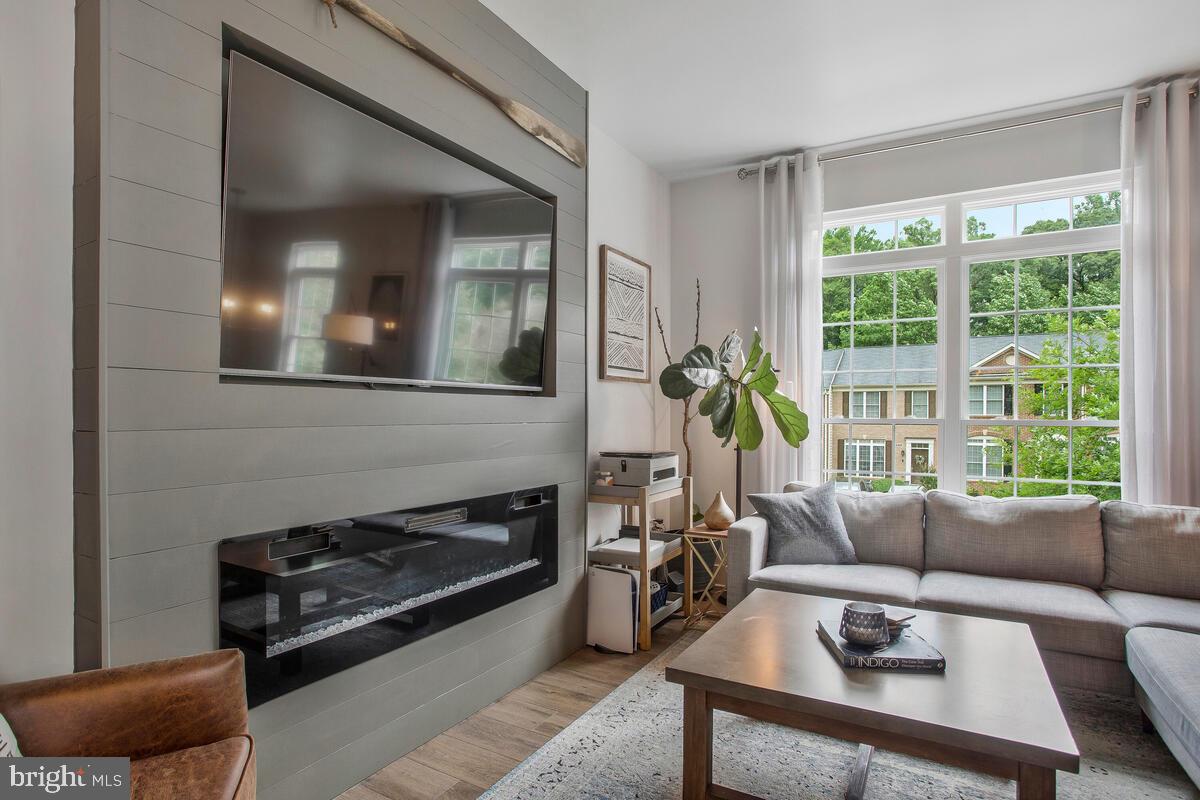 CHAPEL GROVE - Residential