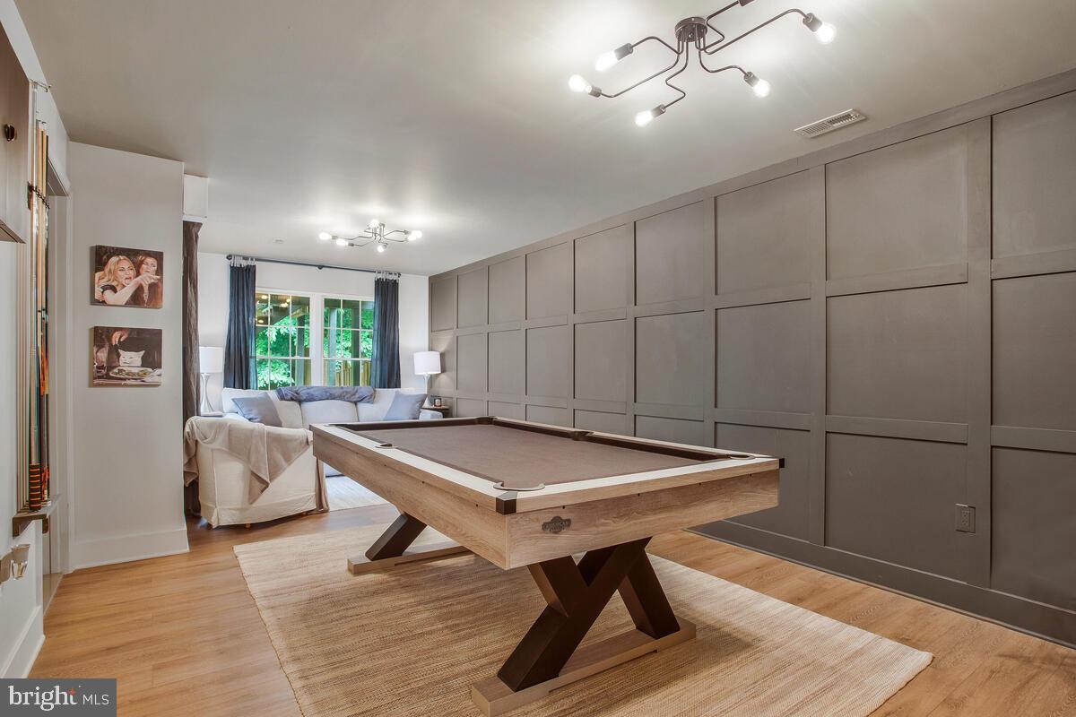 CHAPEL GROVE - Residential