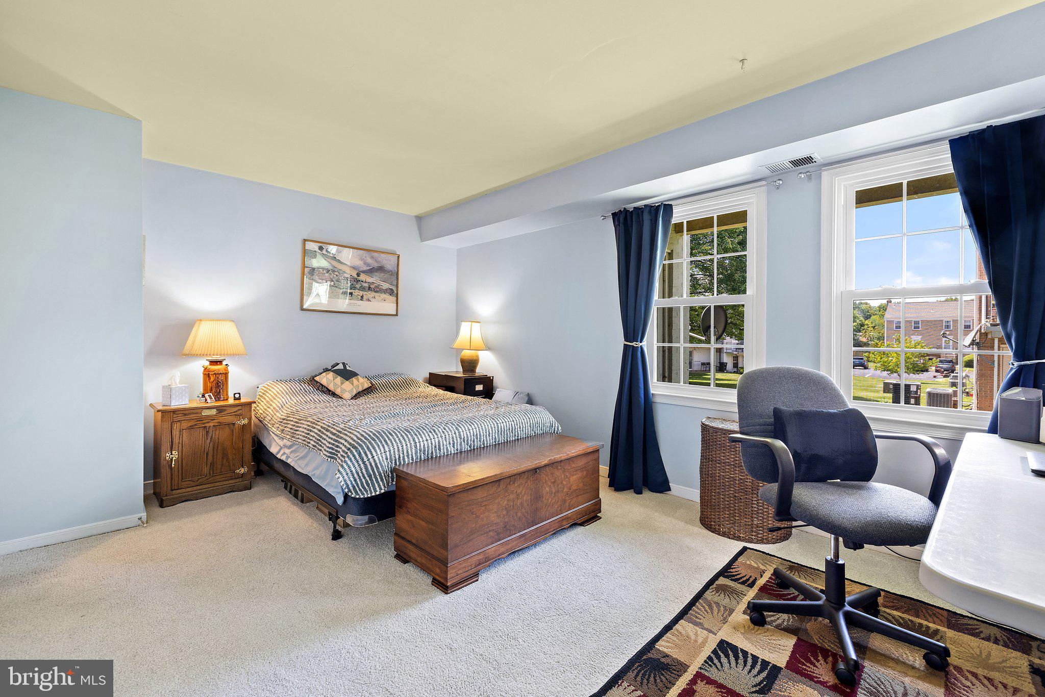 LEEDS SQUARE - Residential