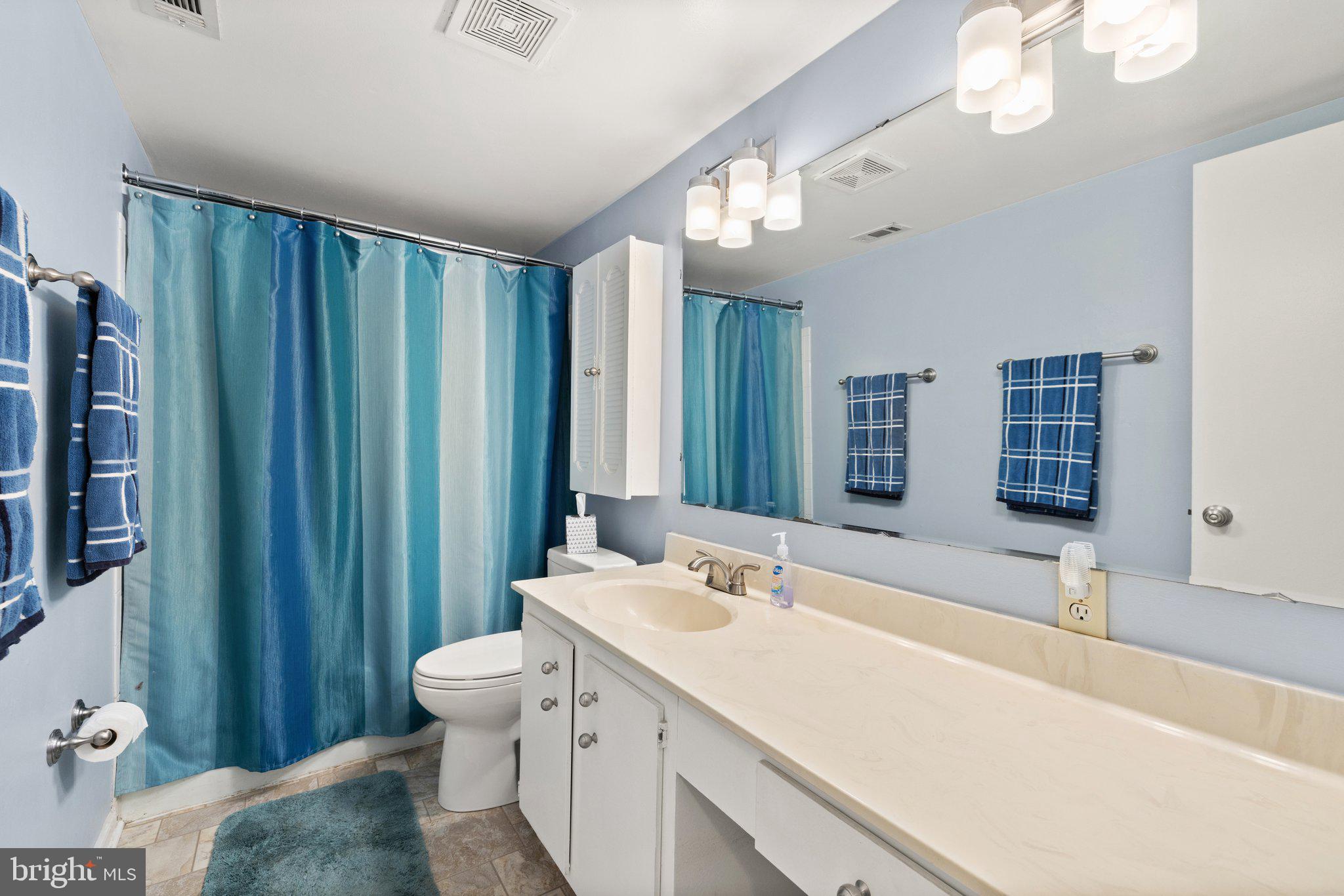 LEEDS SQUARE - Residential