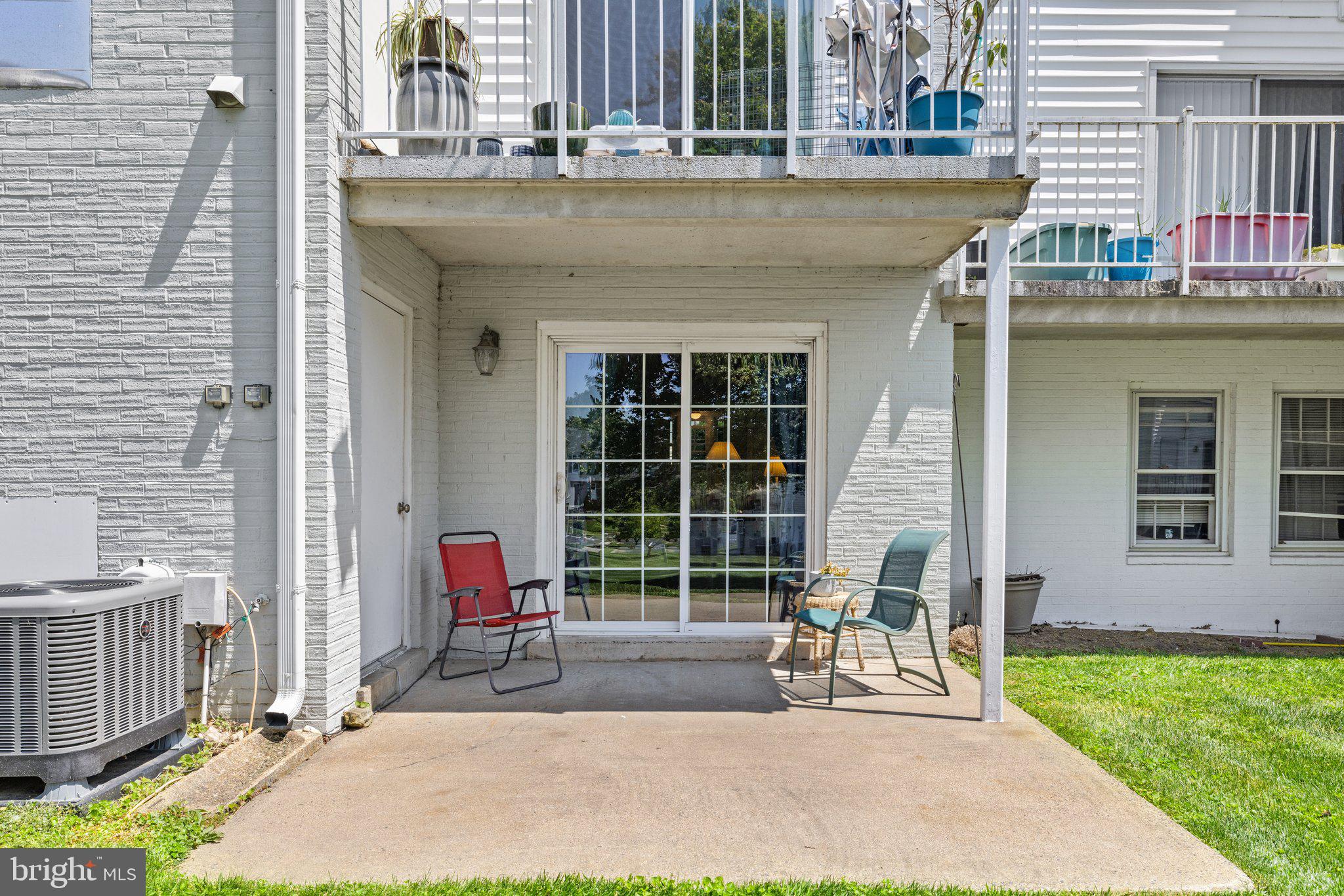 LEEDS SQUARE - Residential