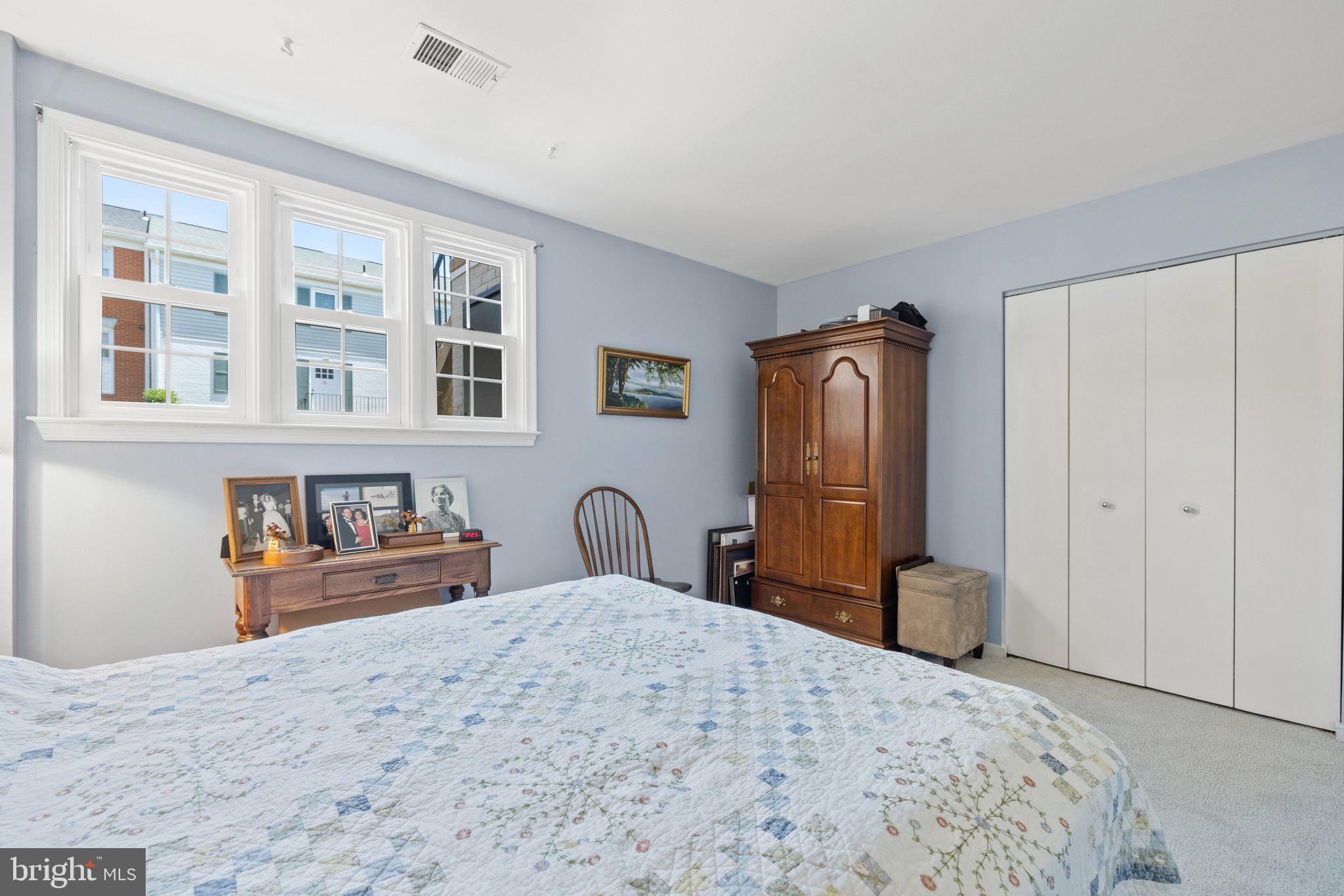 LEEDS SQUARE - Residential