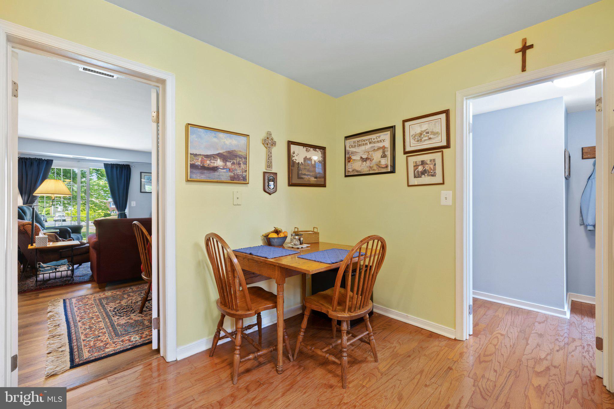 LEEDS SQUARE - Residential