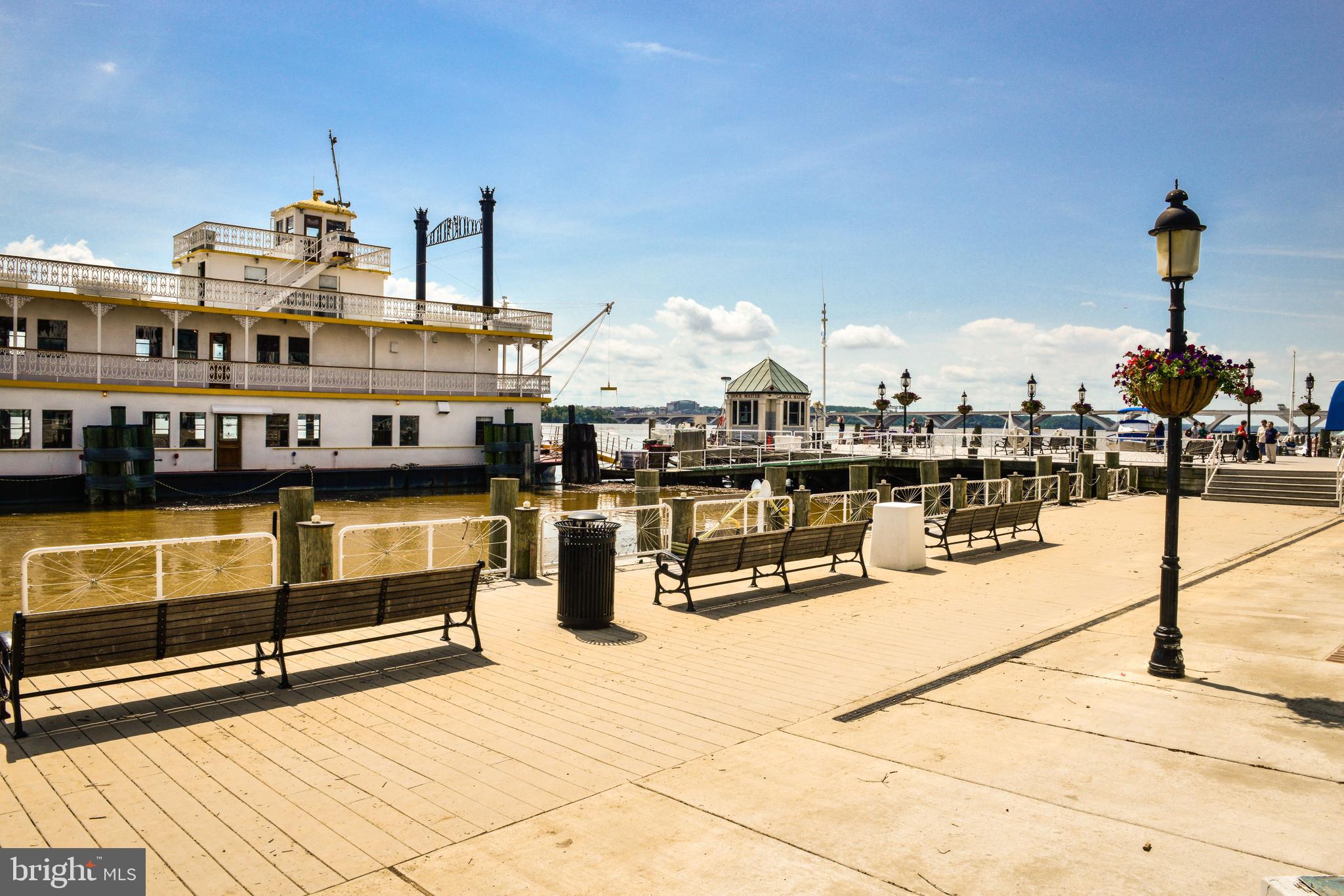 BRANDT TOWNHOUSE - Residential Lease