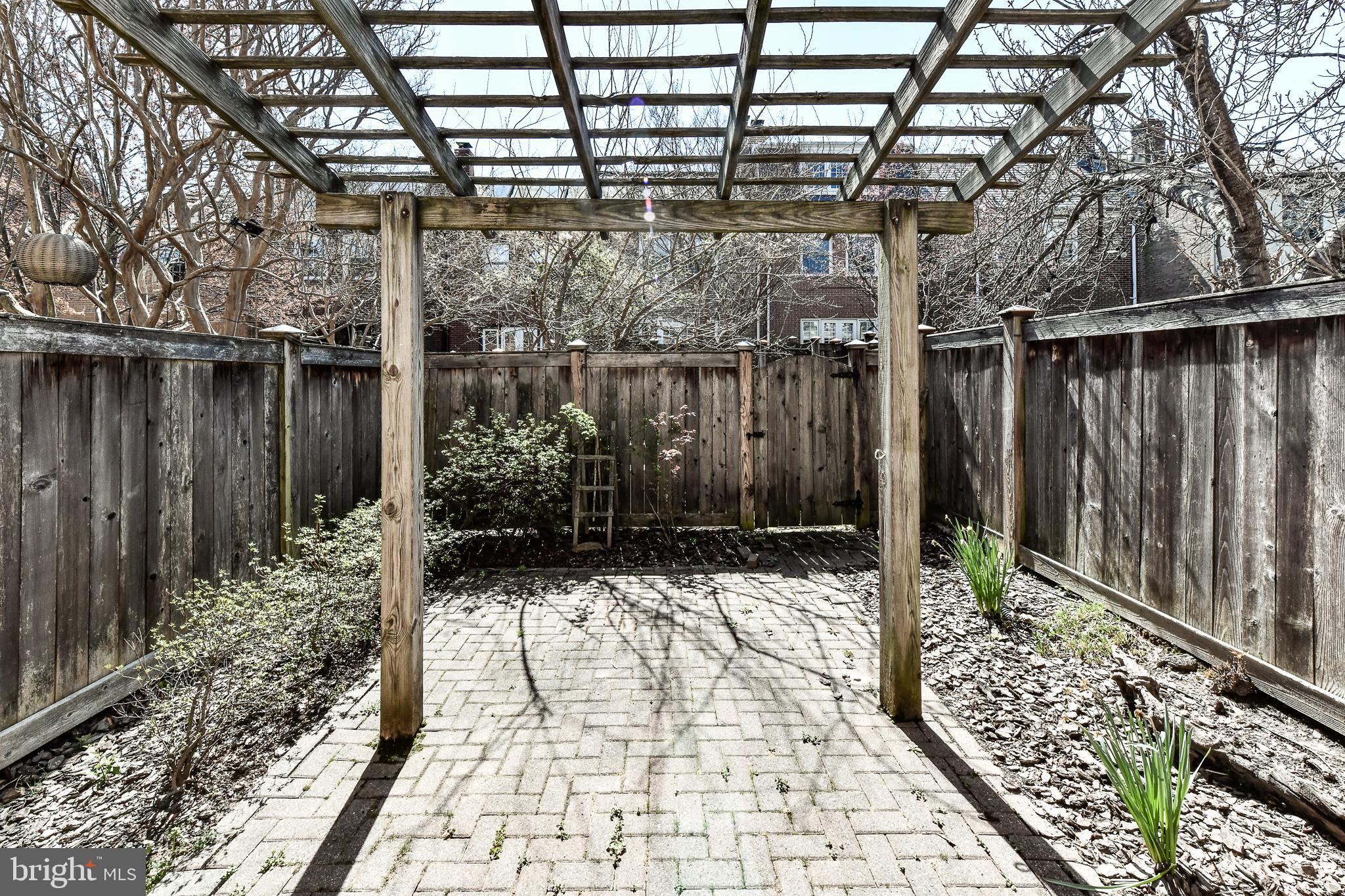 BRANDT TOWNHOUSE - Residential Lease