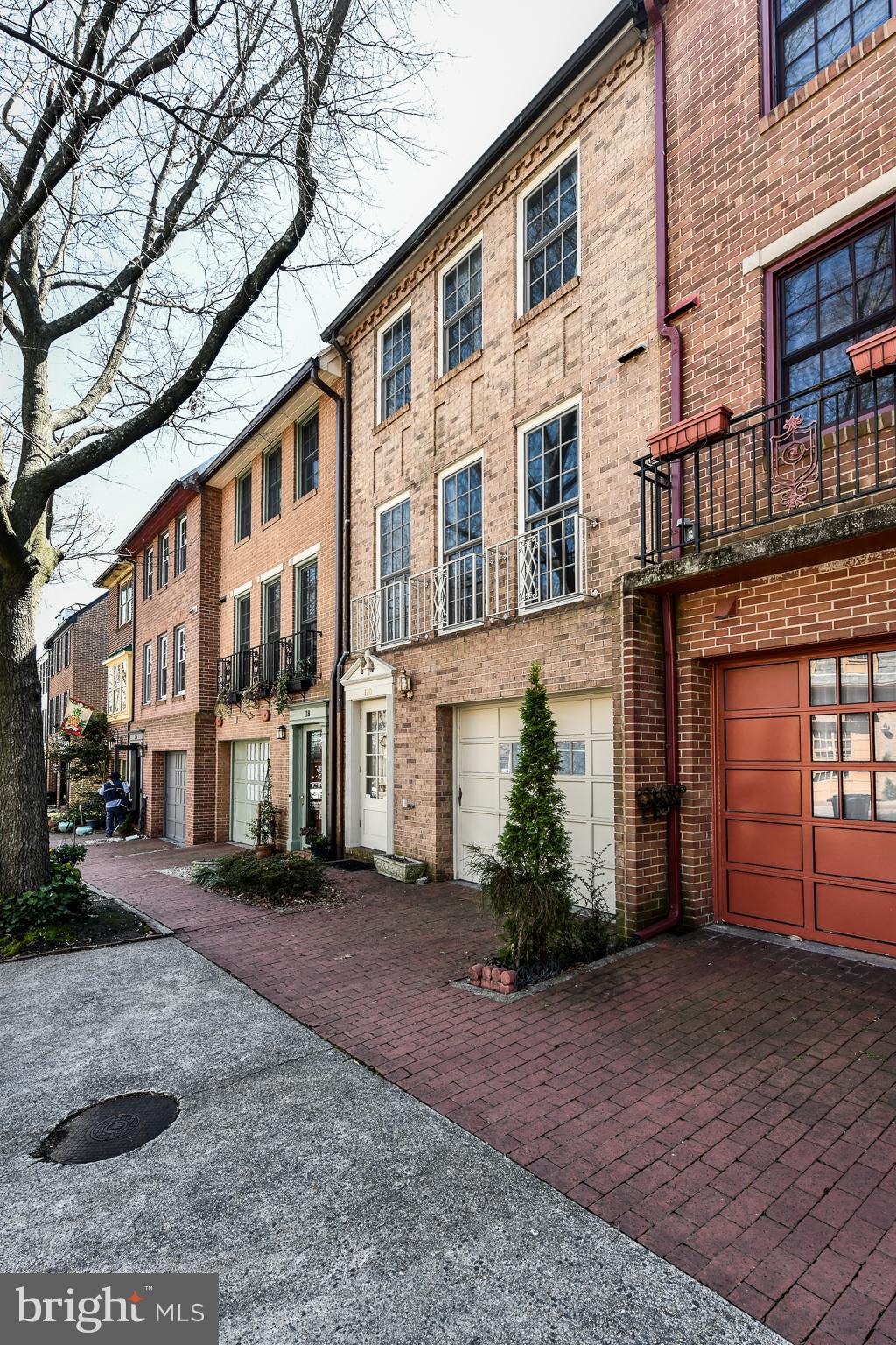 BRANDT TOWNHOUSE - Residential Lease