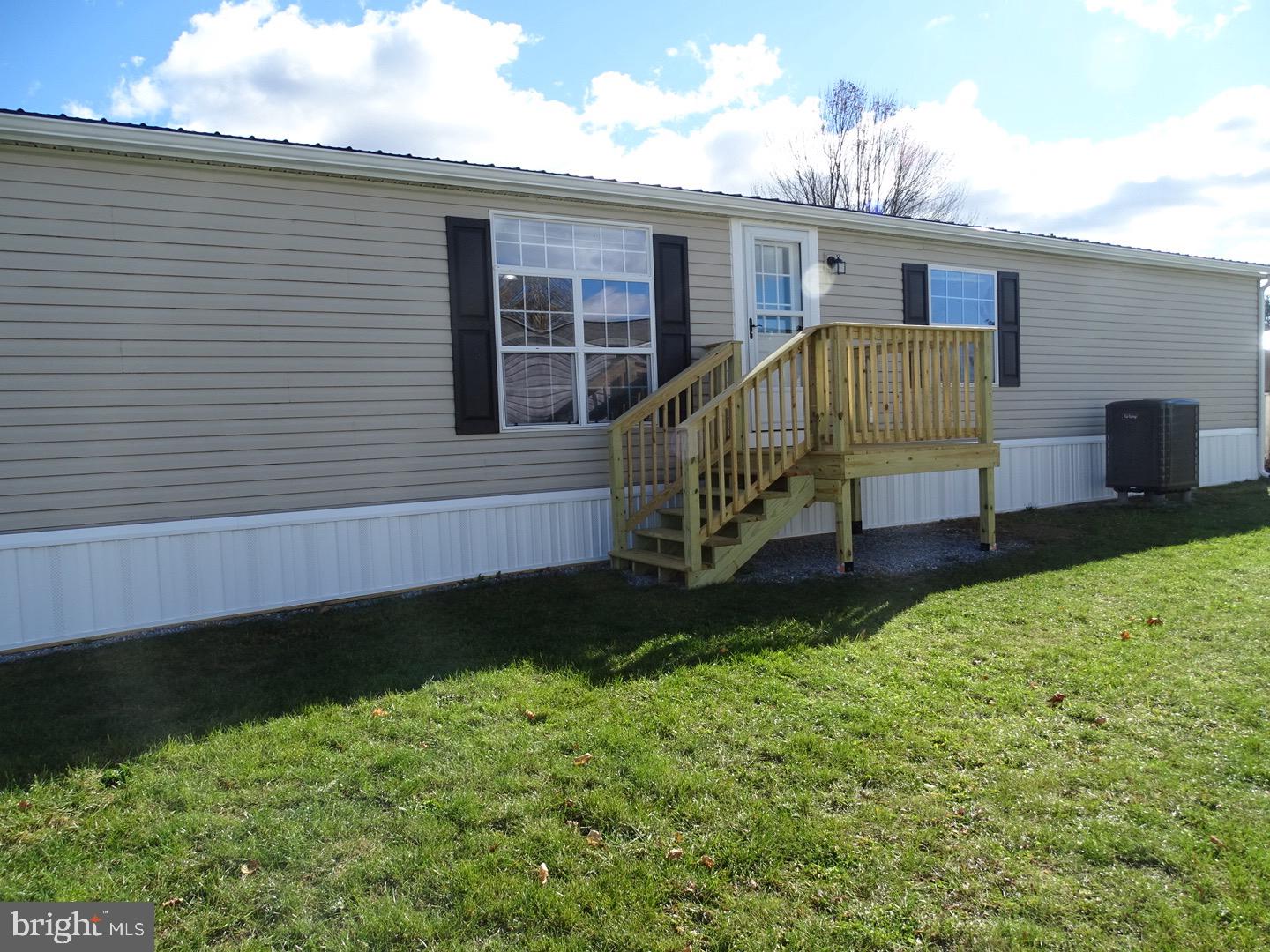 COLONIAL ESTATES - Residential