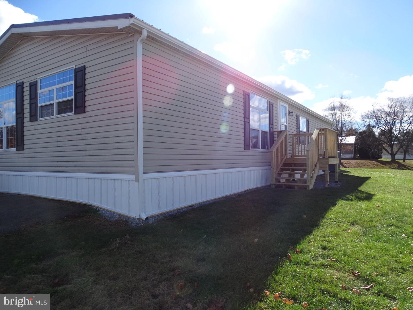 COLONIAL ESTATES - Residential