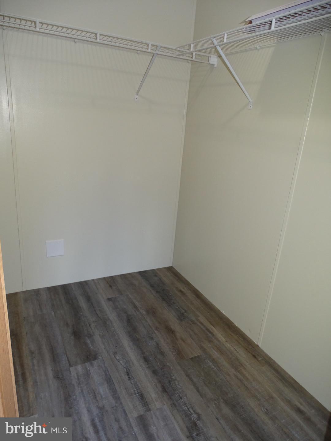 COLONIAL ESTATES - Residential