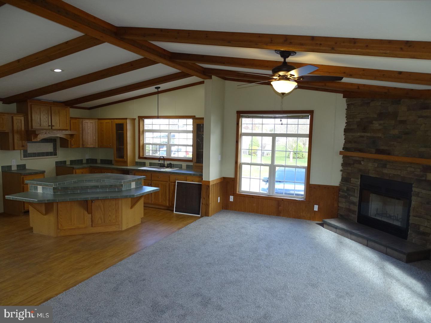 COLONIAL ESTATES - Residential