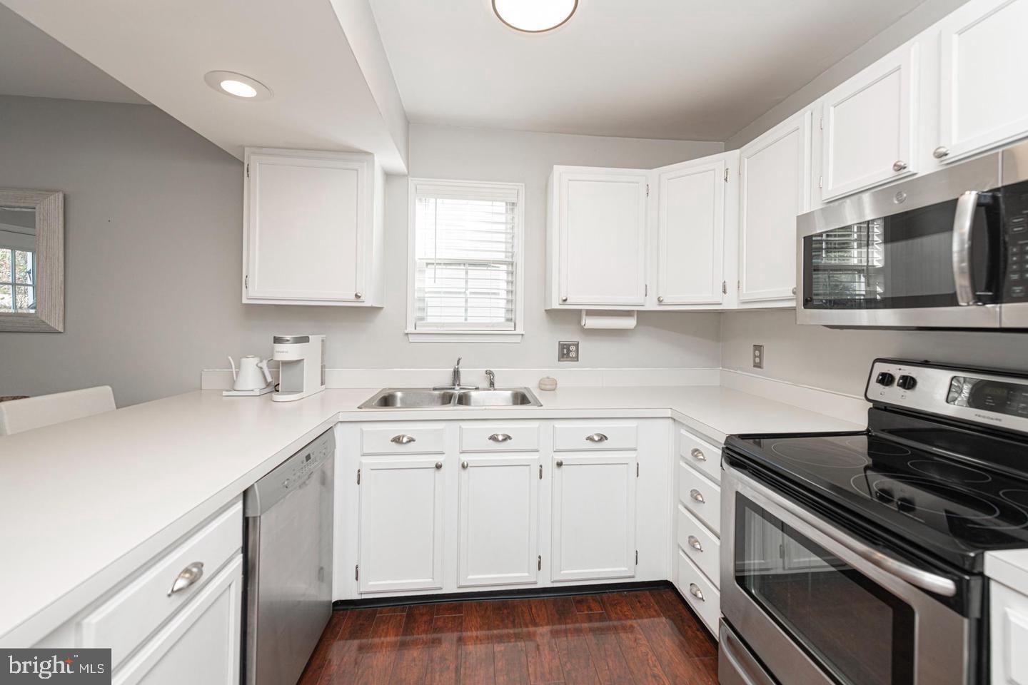 HERITAGE RIDGE - Residential Lease