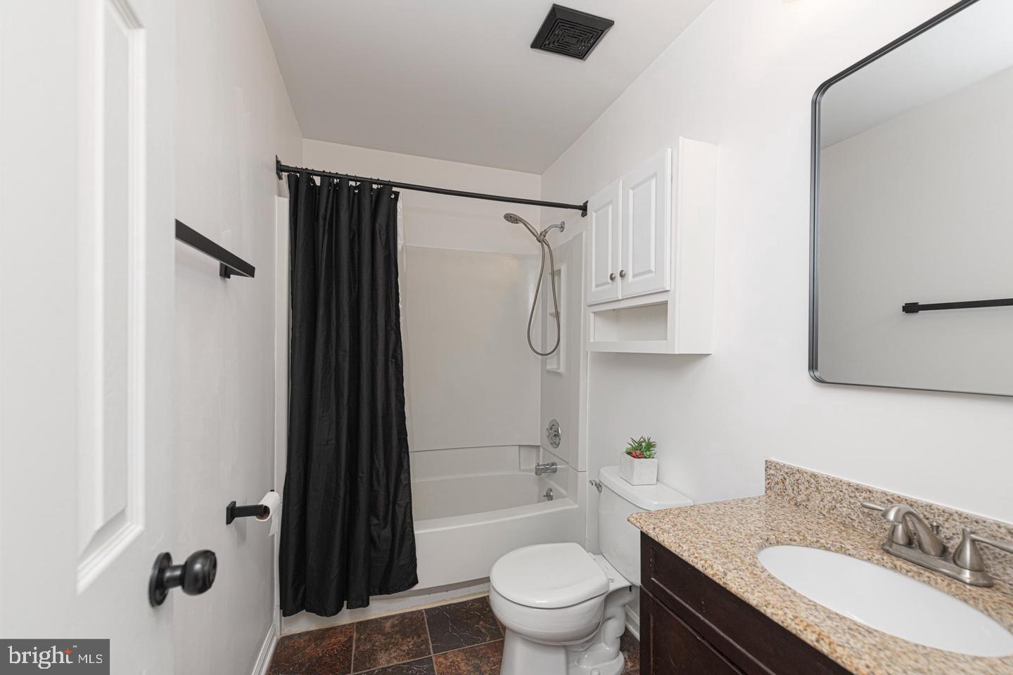 HERITAGE RIDGE - Residential Lease