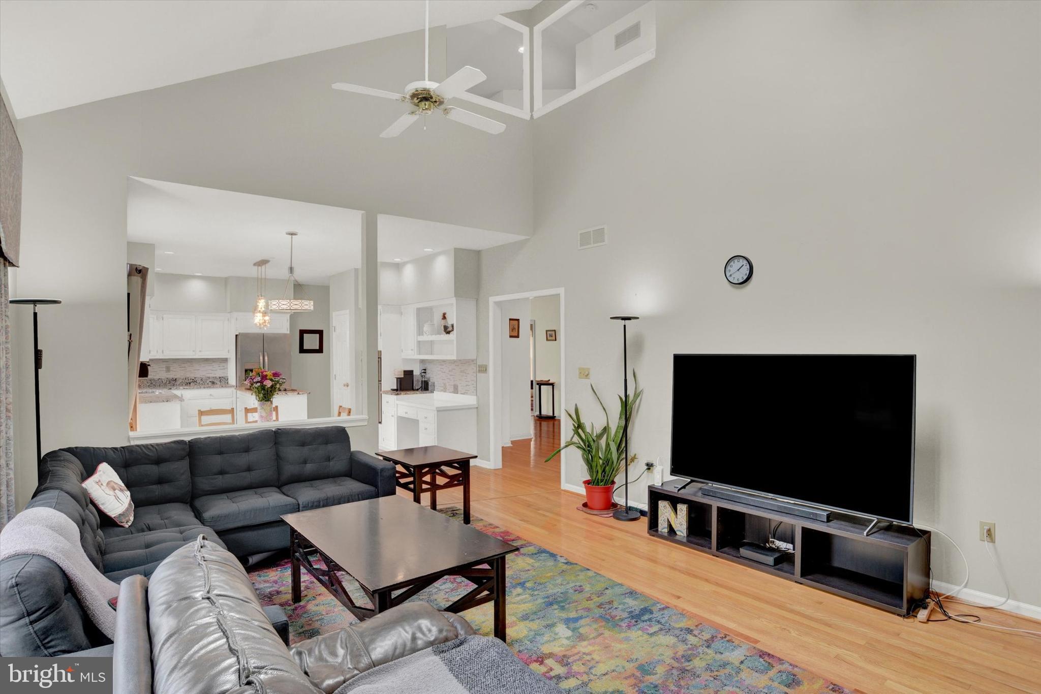 FOREST HILLS - Residential