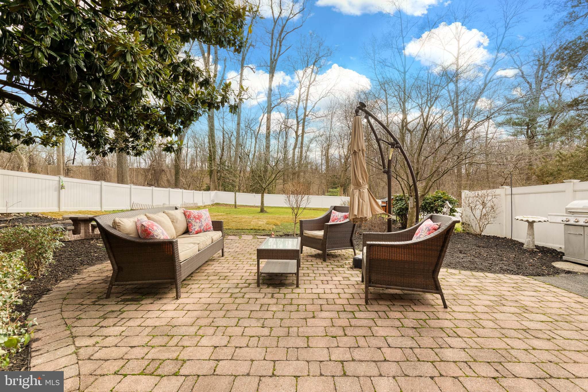 HAMPTON GARTH - Residential