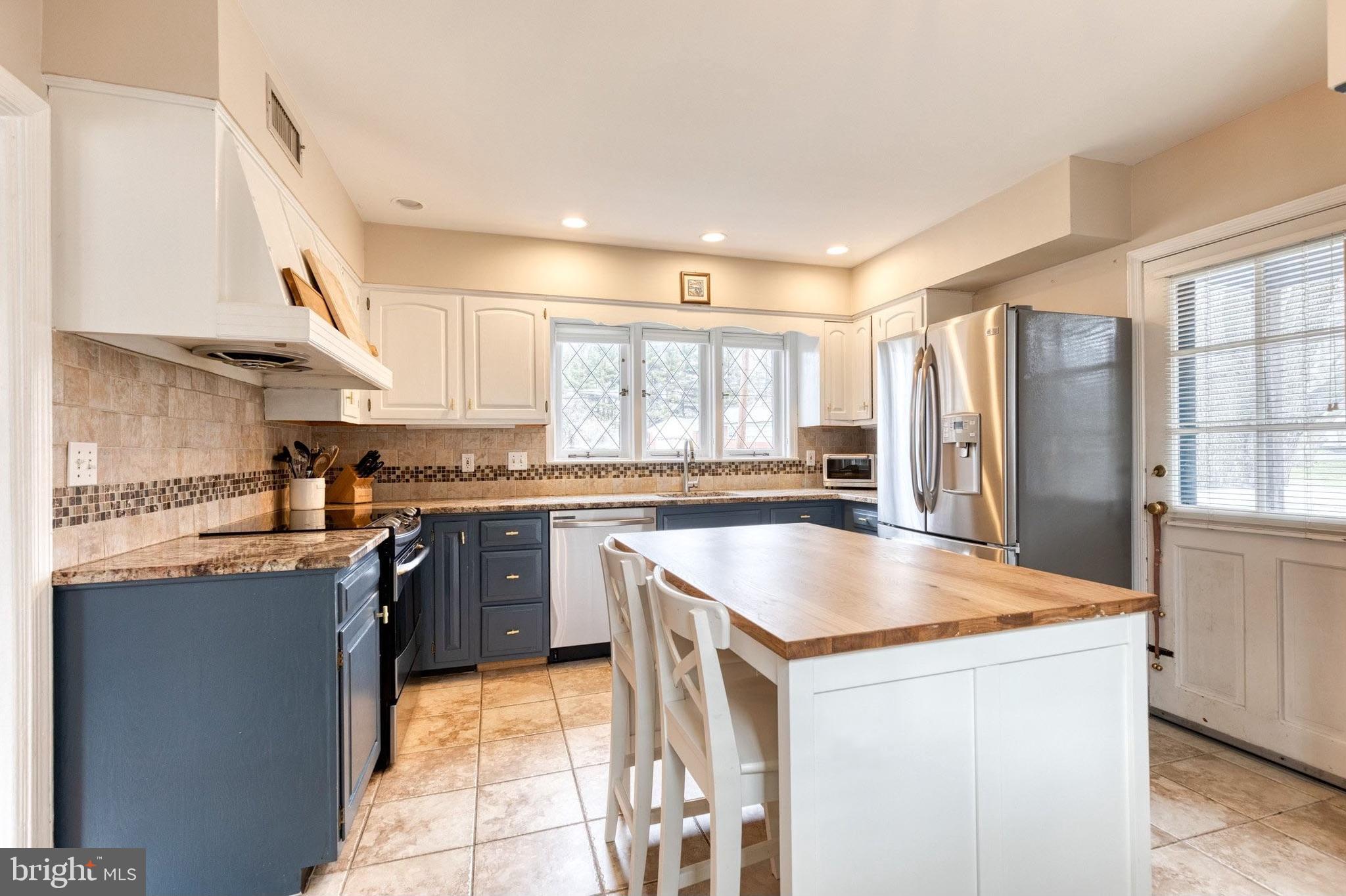 HAMPTON GARTH - Residential