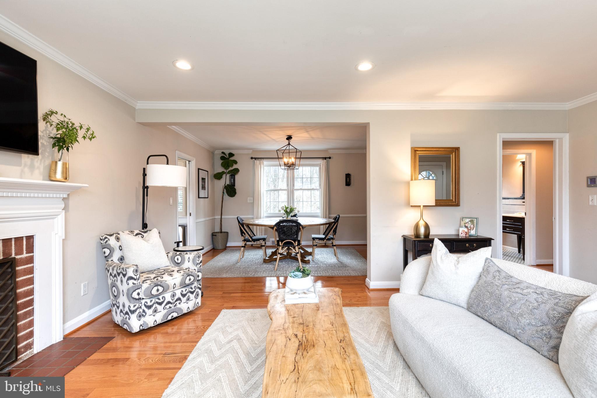 HAMPTON GARTH - Residential