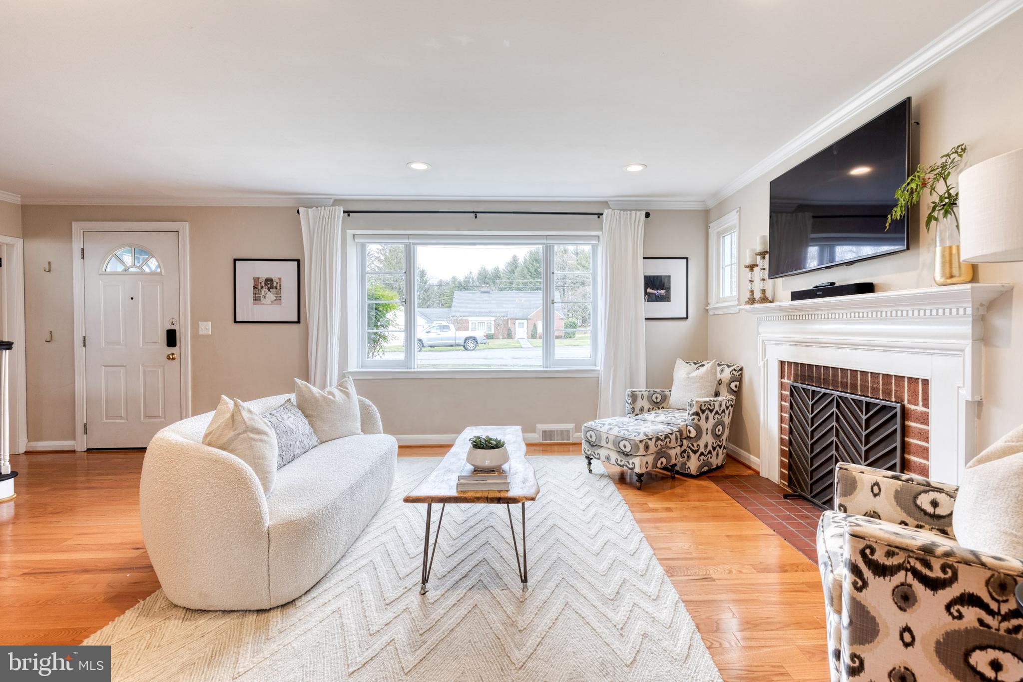 HAMPTON GARTH - Residential