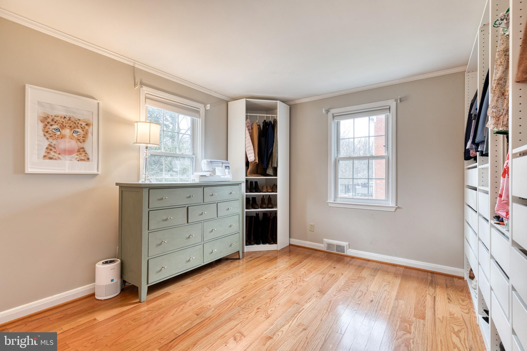 HAMPTON GARTH - Residential