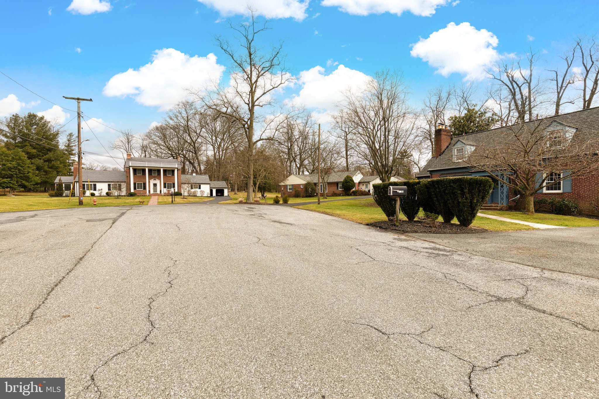 HAMPTON GARTH - Residential