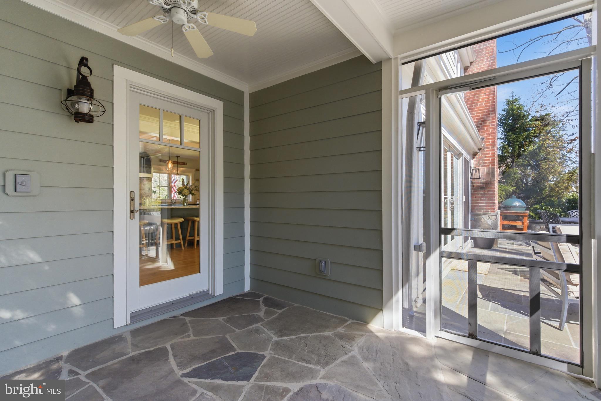 WILLIAMSBURG VILLAGE - Residential