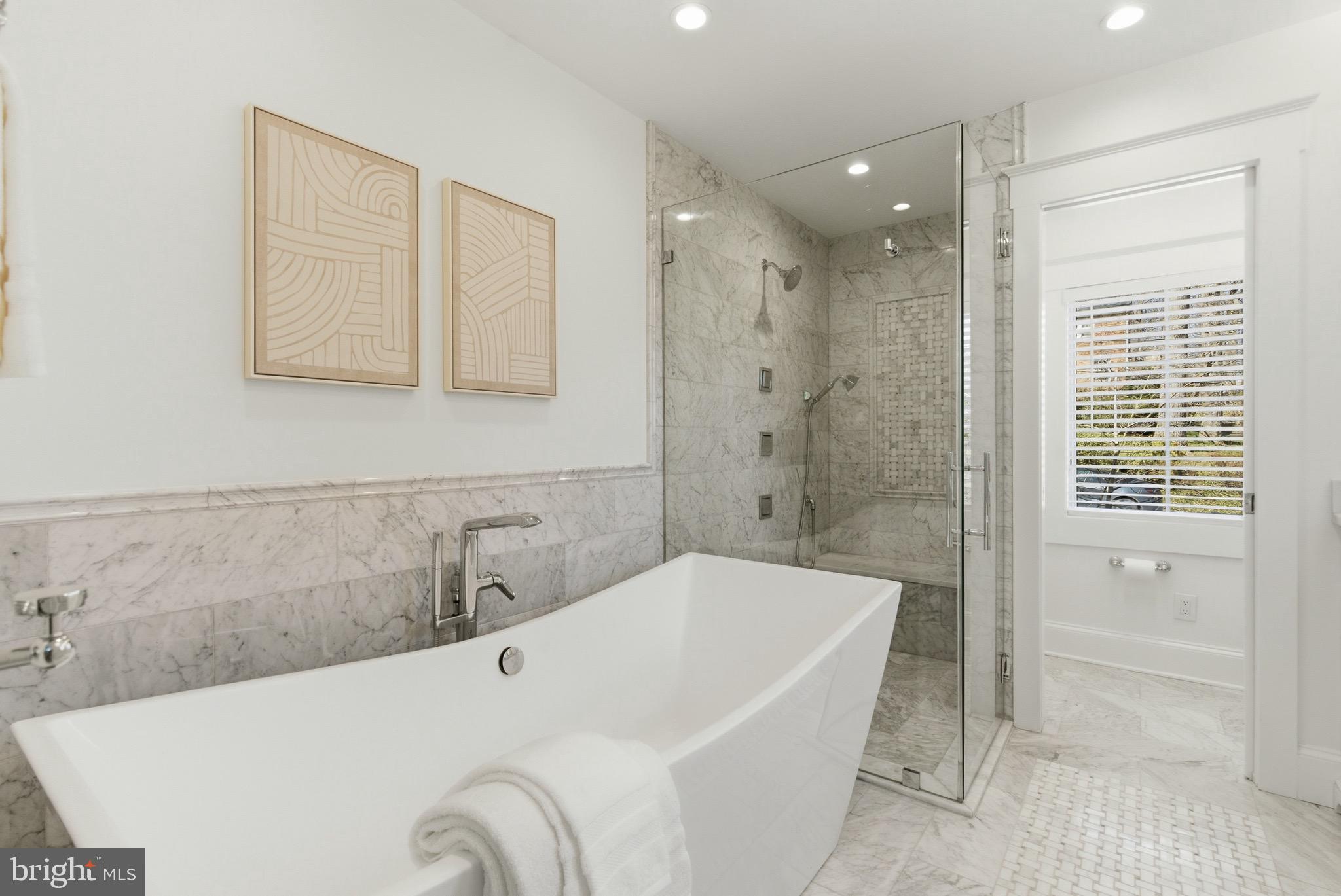 WILLIAMSBURG VILLAGE - Residential