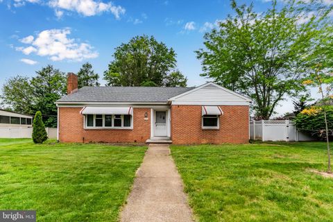 704 GREEN ACRES STREET MECHANICSBURG PA 17055