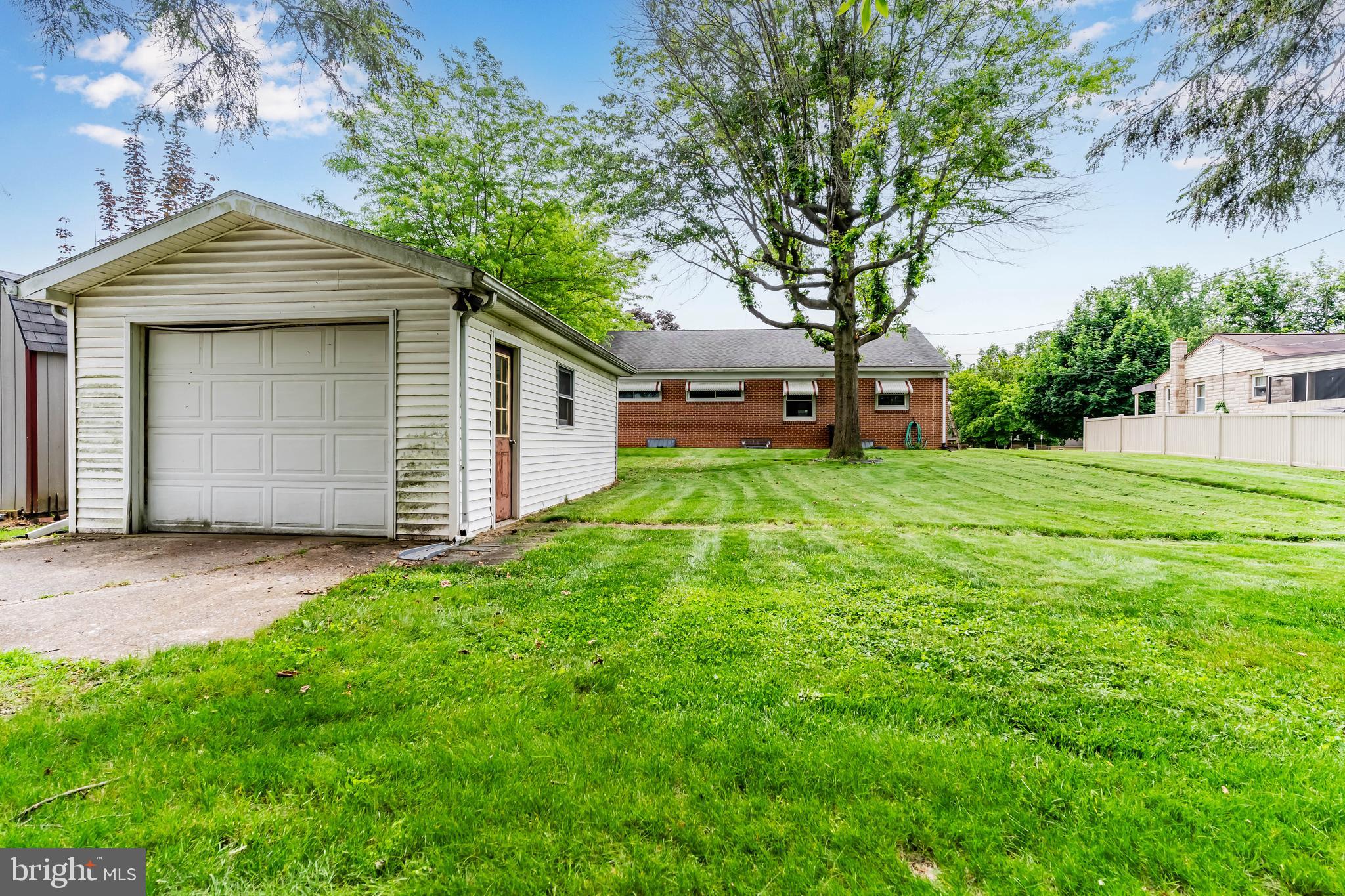 704 GREEN ACRES STREET