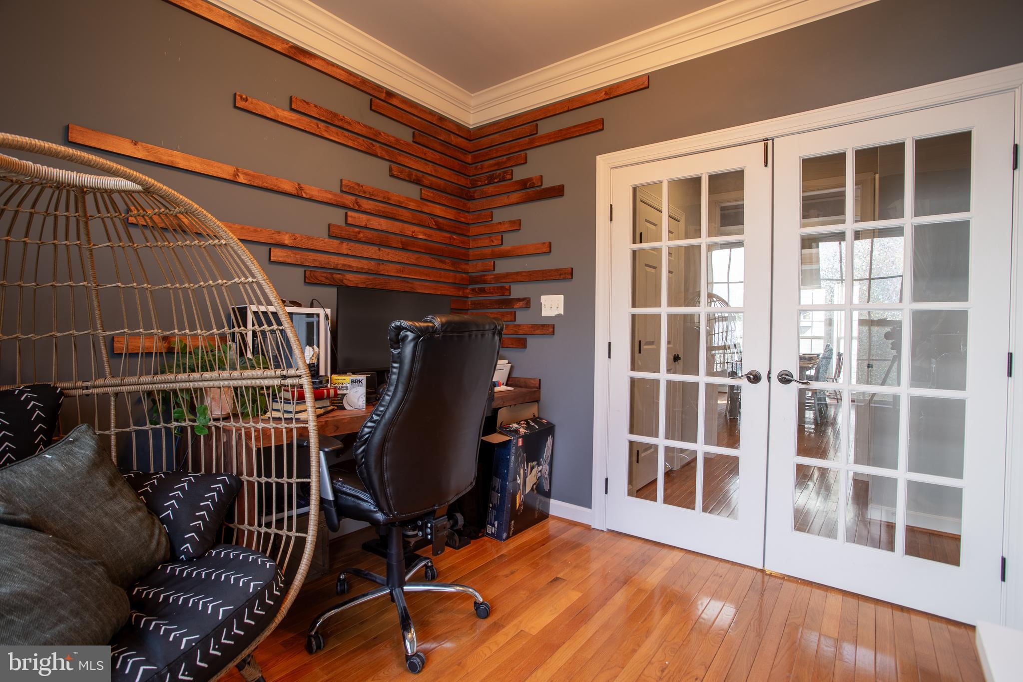 THE VILLAGE OF WASHINGTON TRAIL - Residential