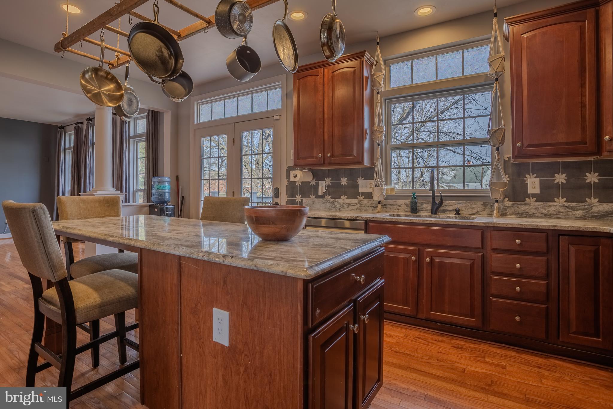 THE VILLAGE OF WASHINGTON TRAIL - Residential