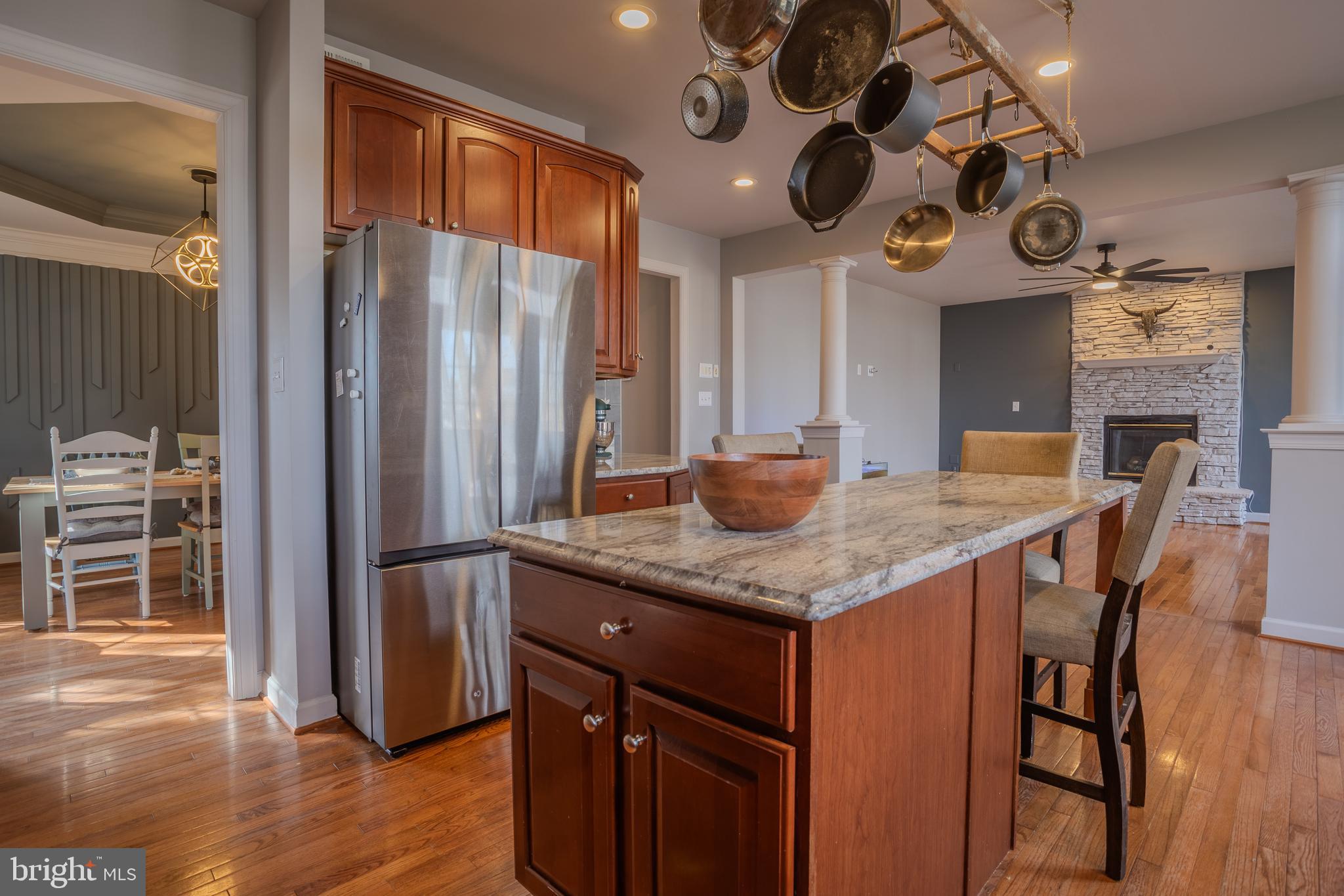 THE VILLAGE OF WASHINGTON TRAIL - Residential