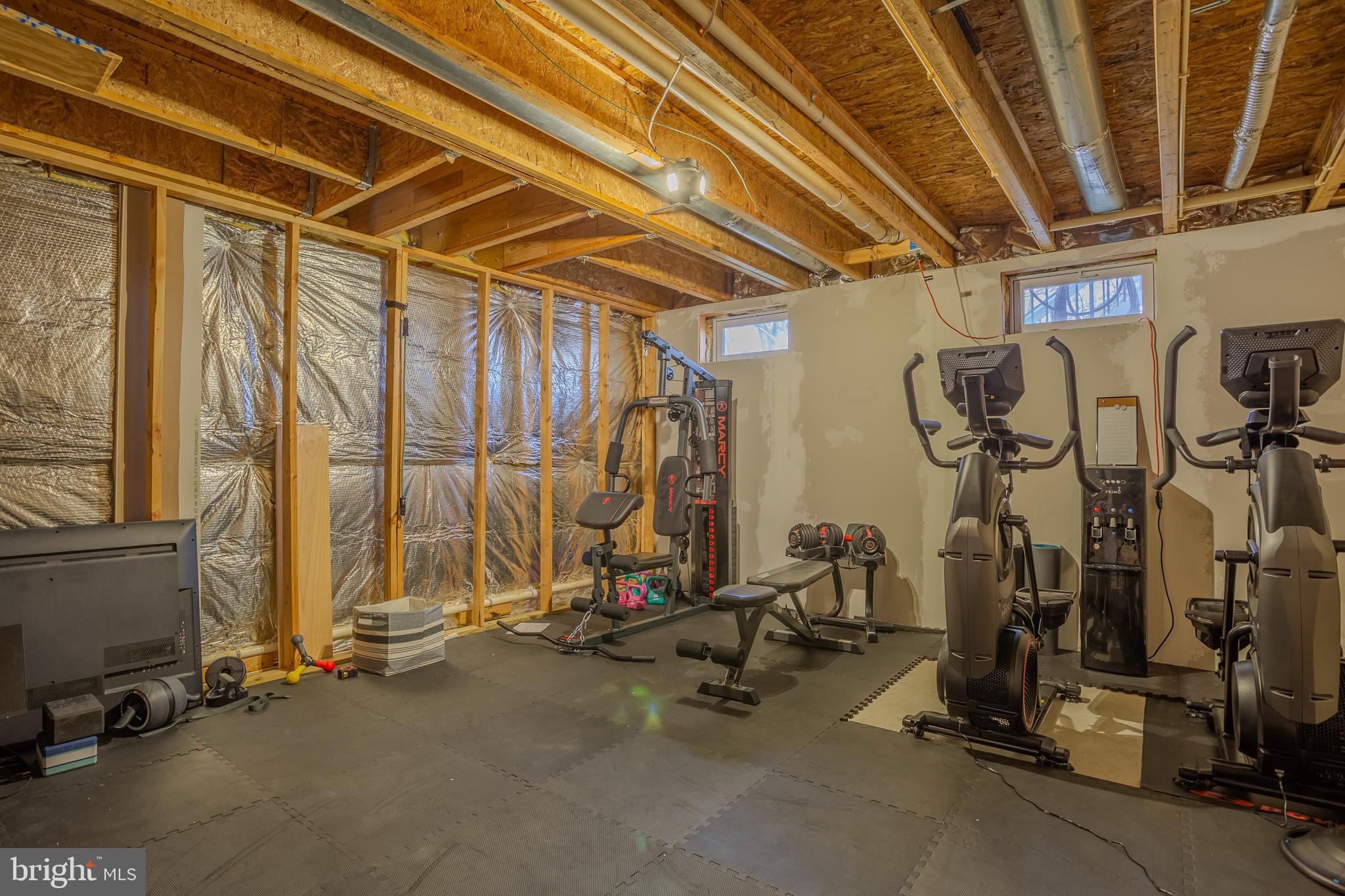 THE VILLAGE OF WASHINGTON TRAIL - Residential