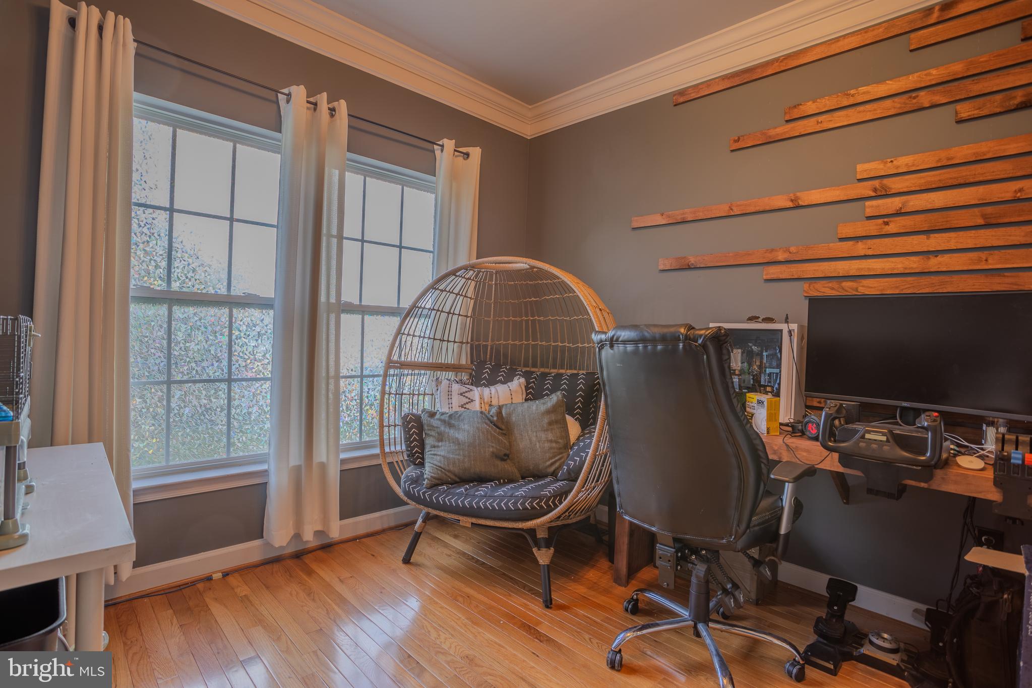 THE VILLAGE OF WASHINGTON TRAIL - Residential