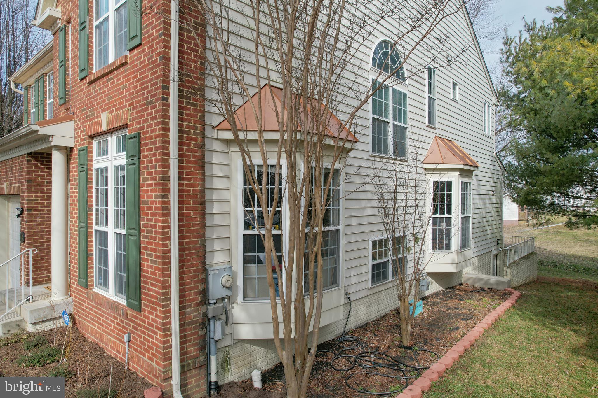 THE VILLAGE OF WASHINGTON TRAIL - Residential