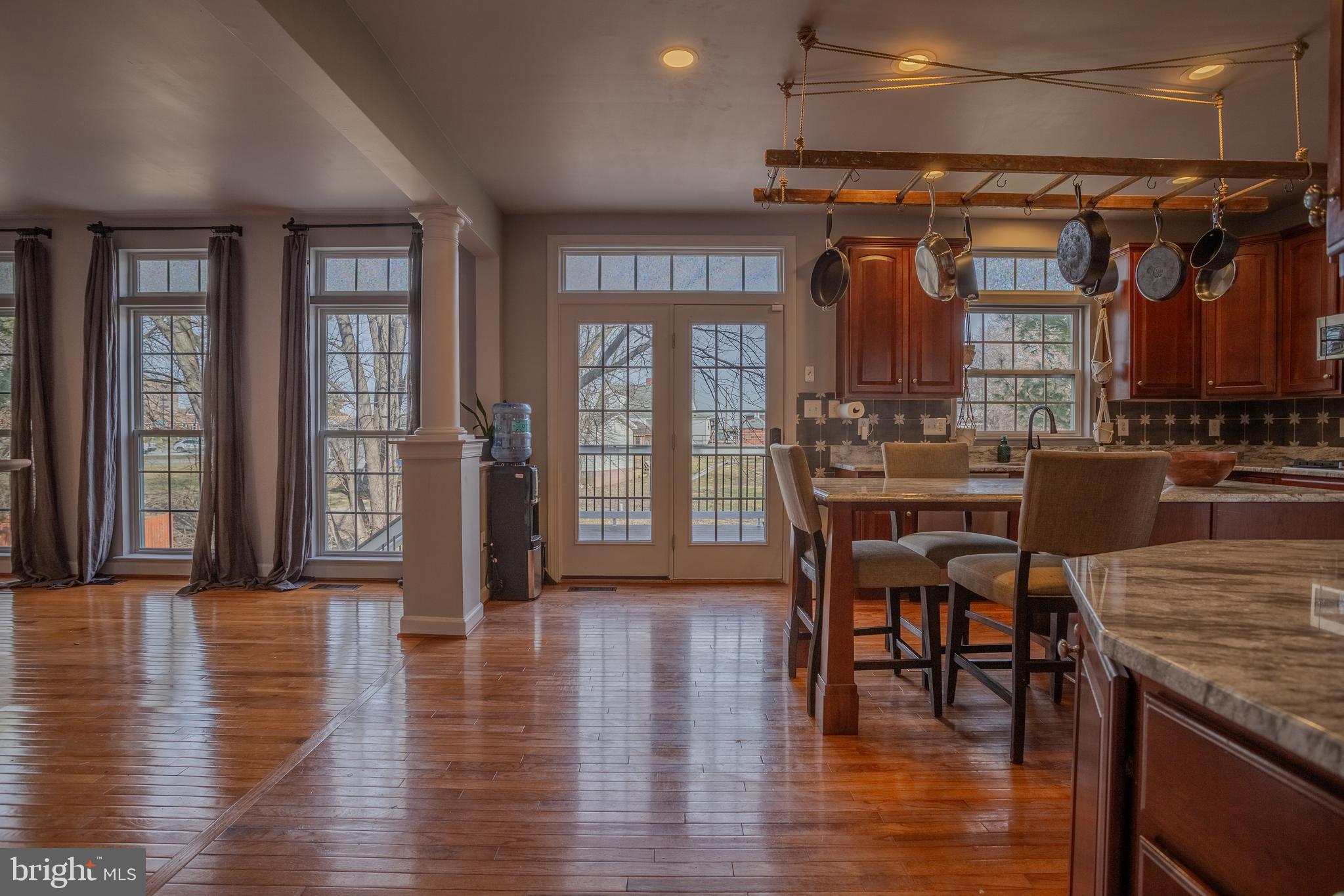 THE VILLAGE OF WASHINGTON TRAIL - Residential