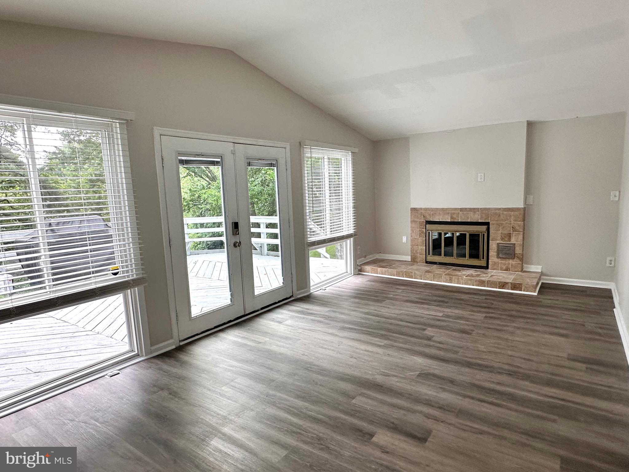 4103 IVANHOE LANE