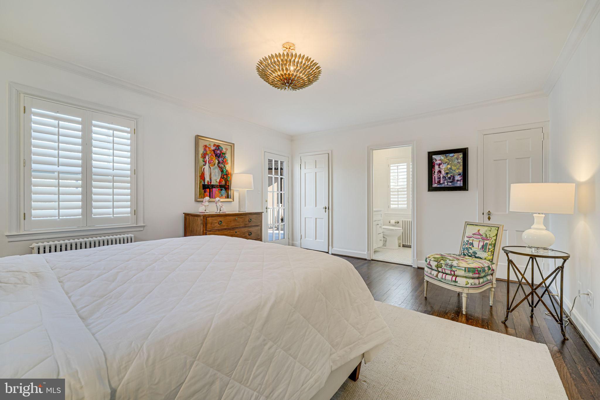 LYON VILLAGE - Residential